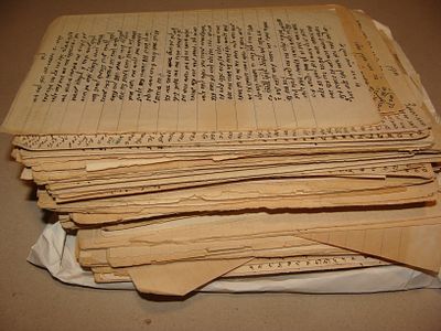 אוסף דפים ענק בכתב יד - דברי תורה