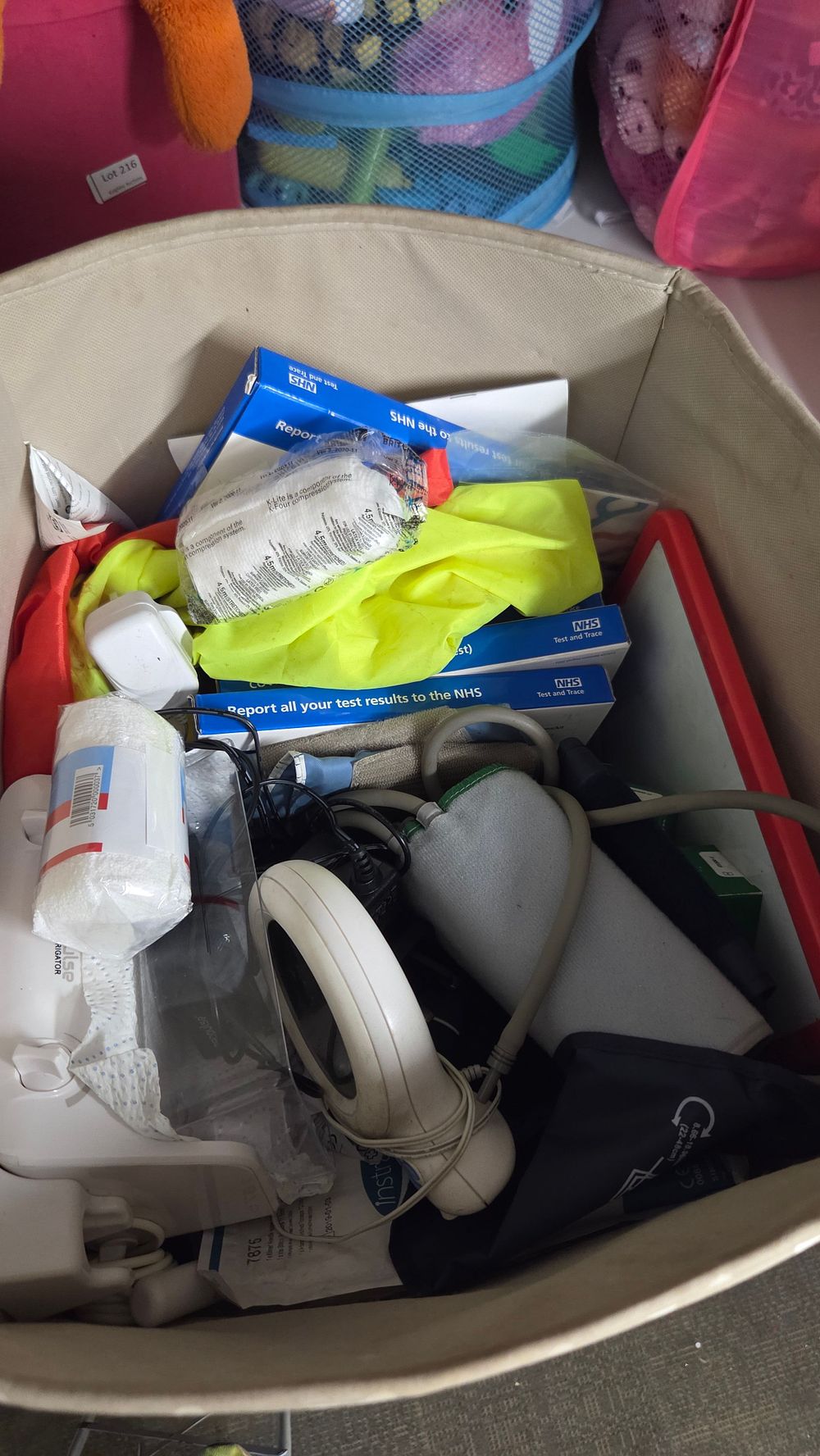 Lot 223 – A Collection of Miscellaneous Medical and Healthcare Items