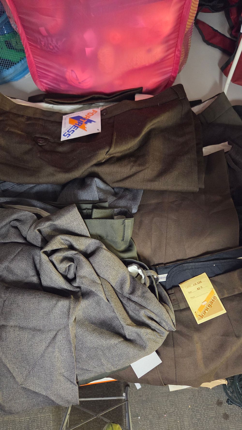 Lot 225 – A Selection of new Trousers size 42 R