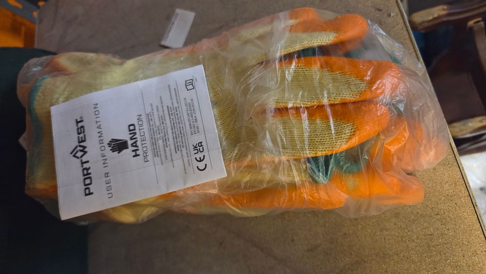 Lot 308 – A Collection of Portwest Latex Grip Work Gloves