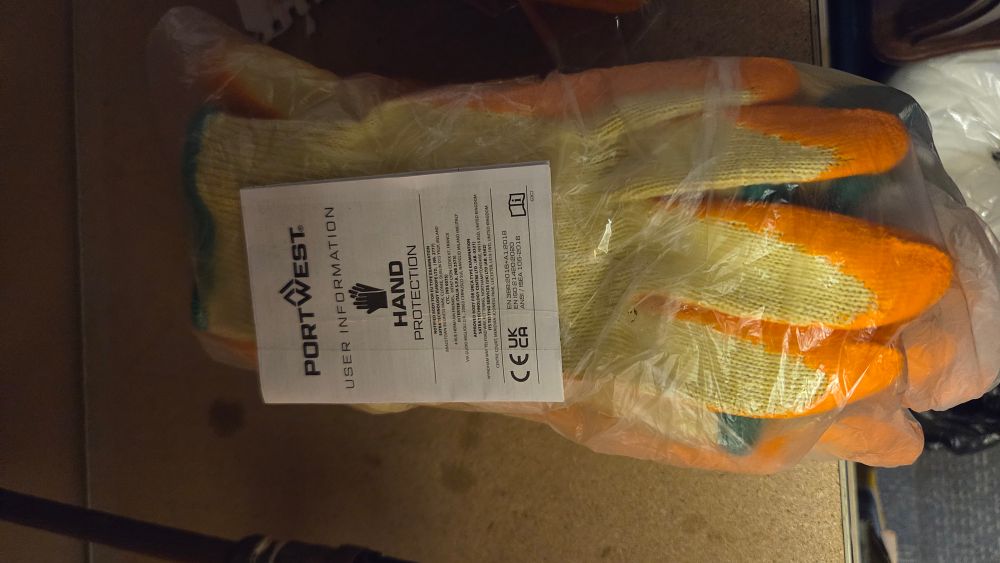 Lot 312 – Pack of Portwest A150 Latex Grip Work Gloves