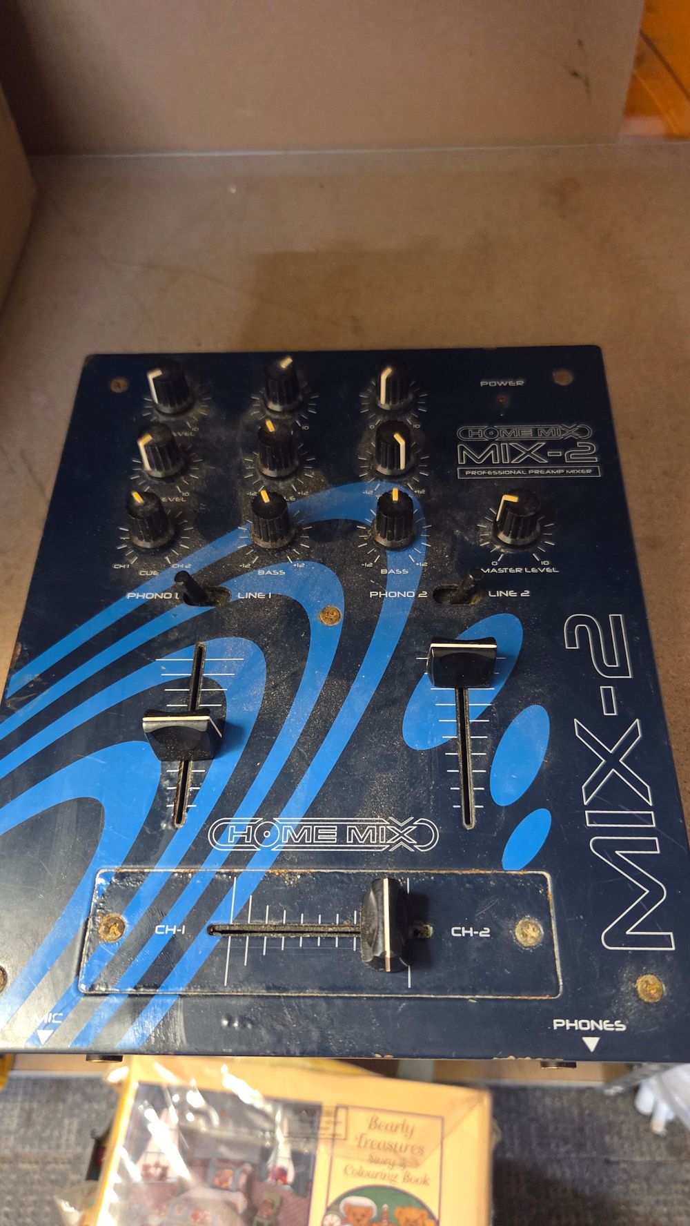 Lot 318 – Home Mix Mix-2 Professional Preamp Mixer
