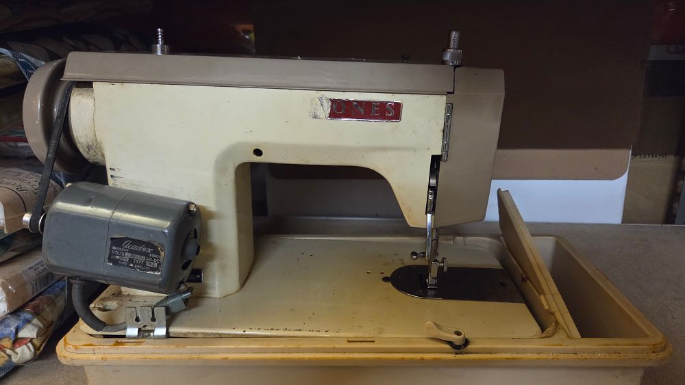 Lot 322 – Jones Electric Sewing Machine with Acadex Motor