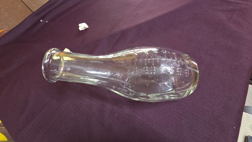 Lot 615 – Vintage Clear Glass Medical Urinal Bottle with Graduation Markings