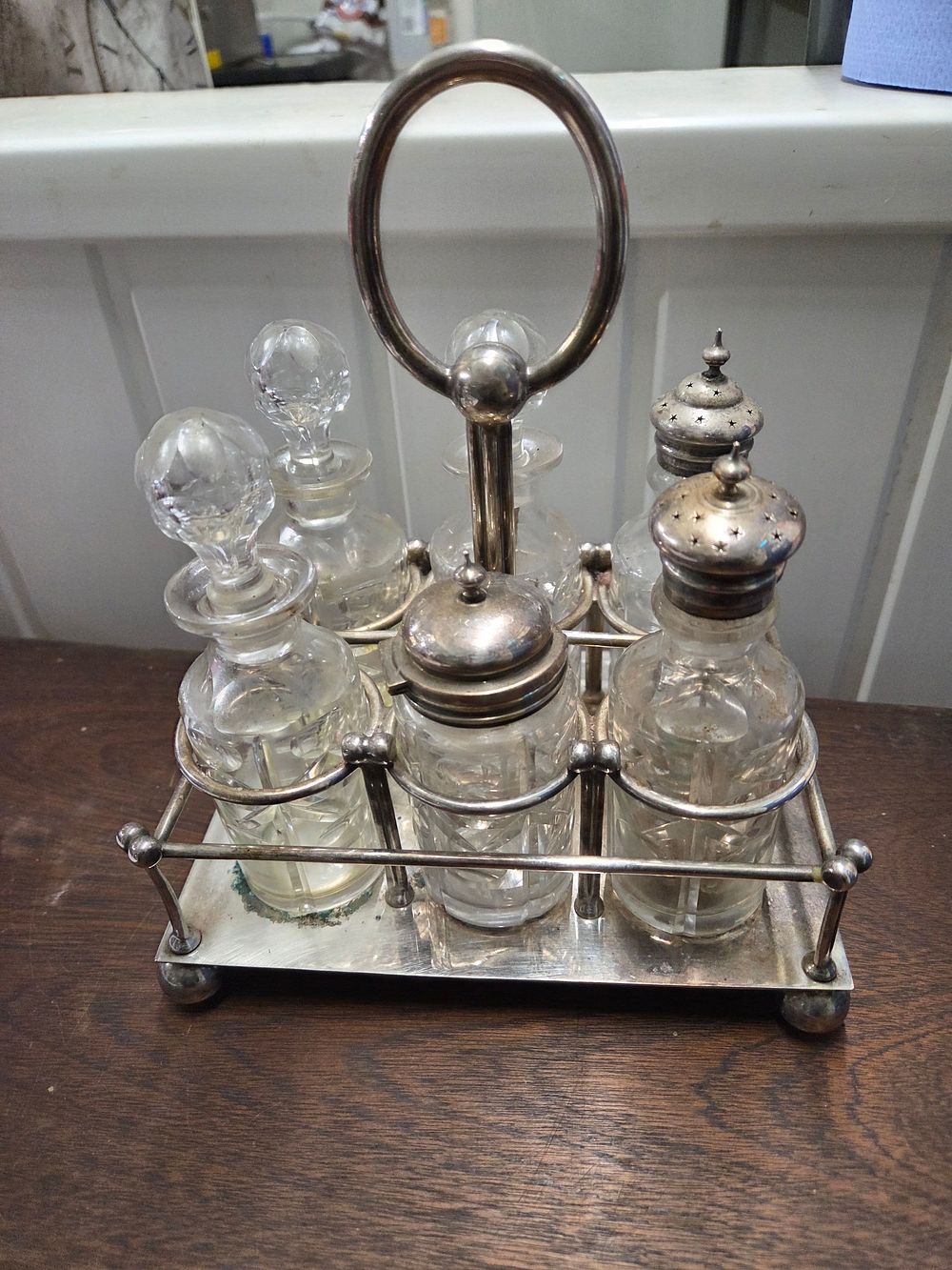 Lot 604 – Edwardian Silver Plated Cruet Set with Cut Glass Bottles