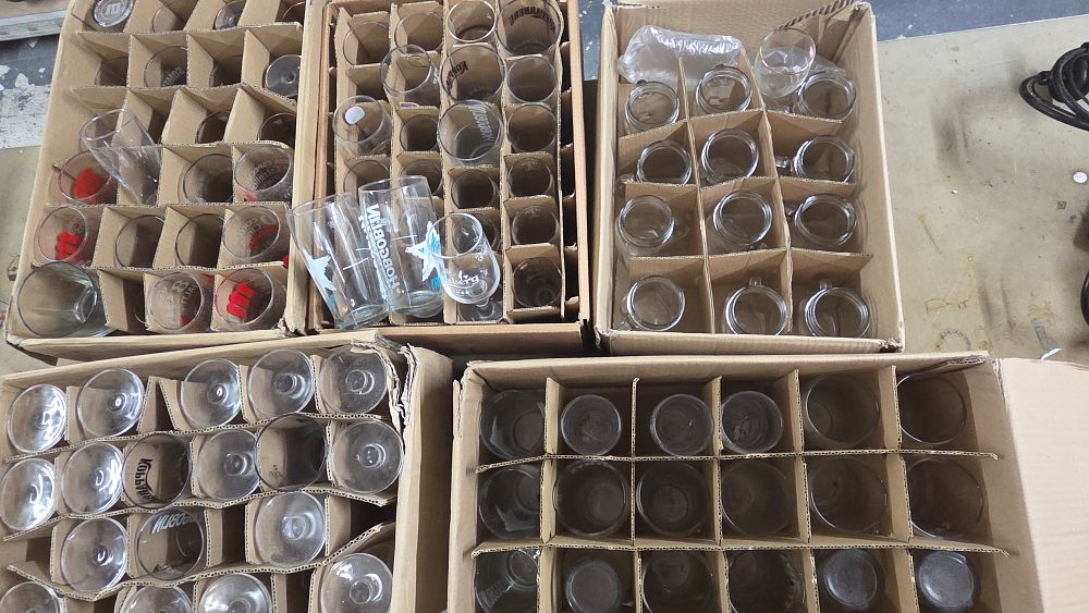 Lot 152 – A Collection of Branded Beer and Cider Glassware
