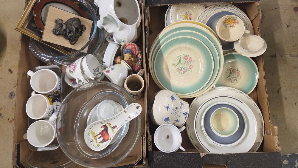 Lot 186 – A Collection of Miscellaneous Ceramics and Glassware