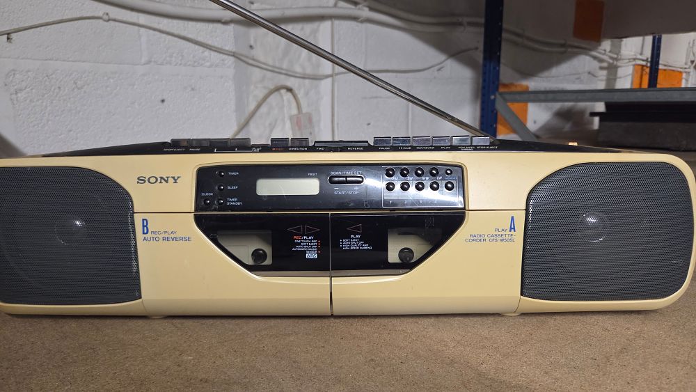 Lot 208 – Sony CFS-W505L Radio Cassette-Corder