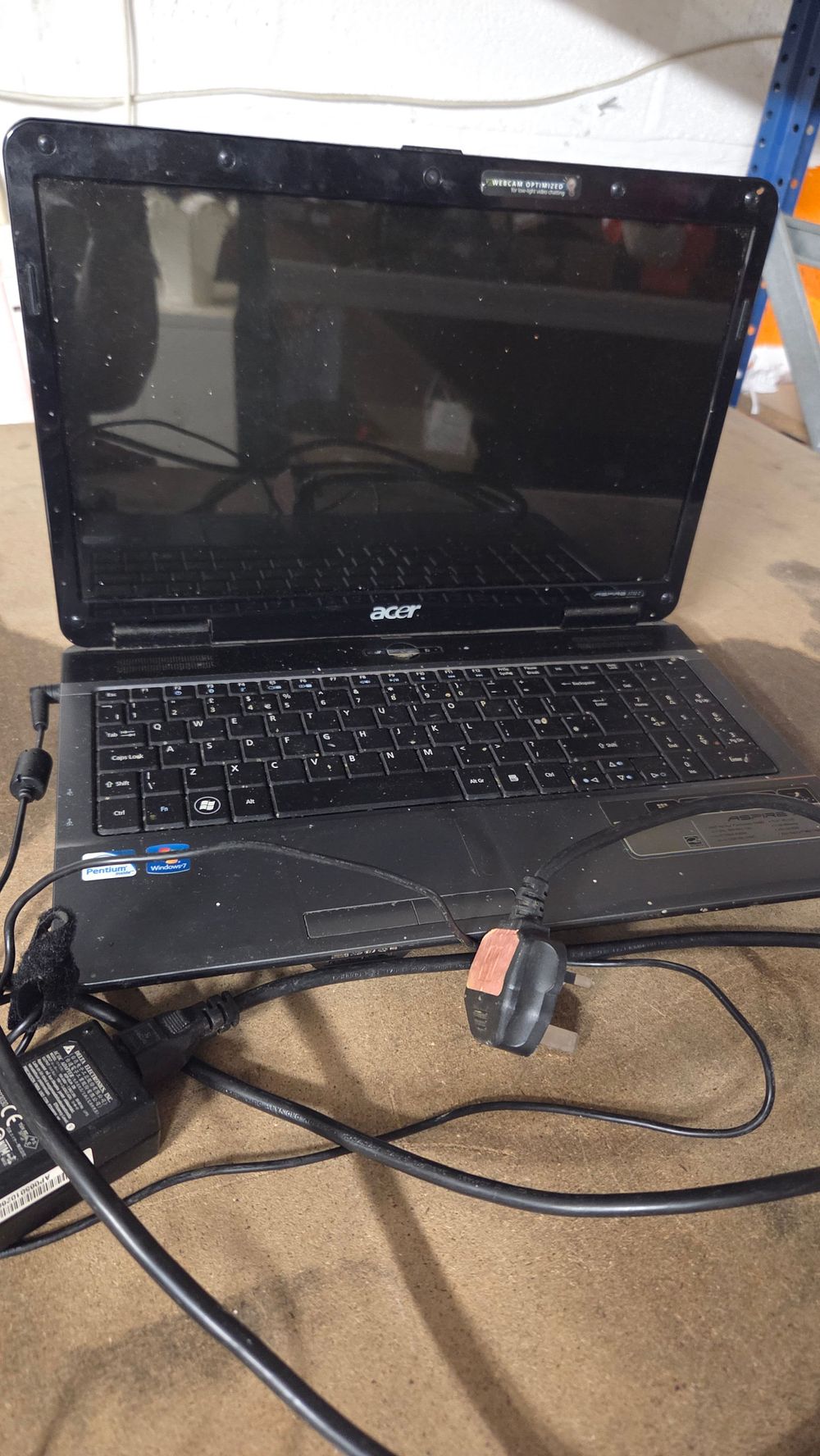 Lot 212 – Acer Aspire laptop and power adapter