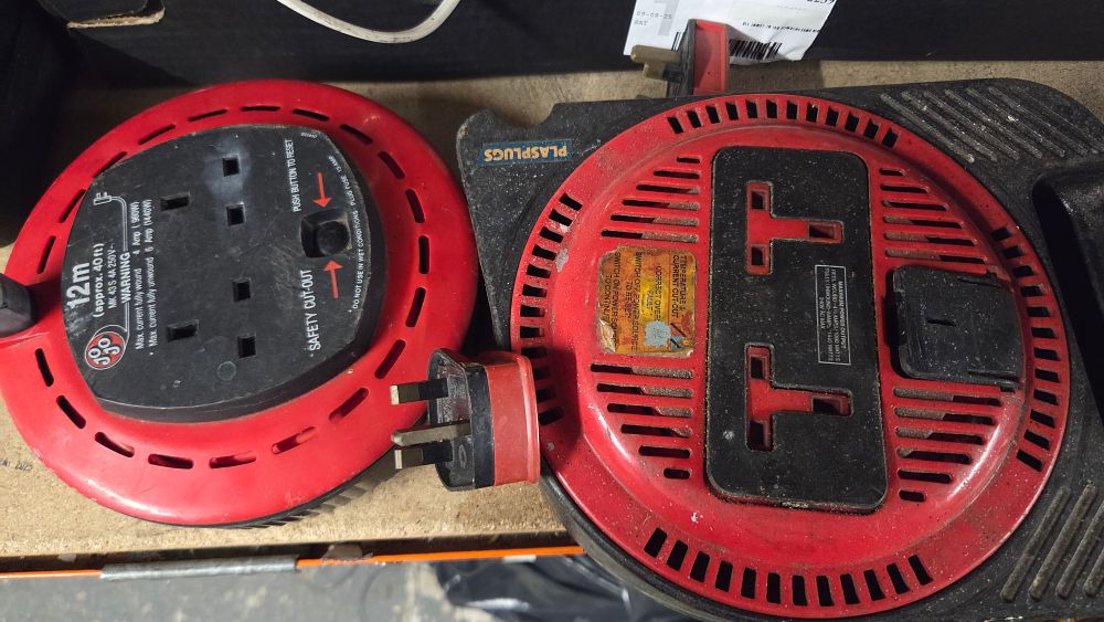 Lot 233 – 2 Extension Cable Reels