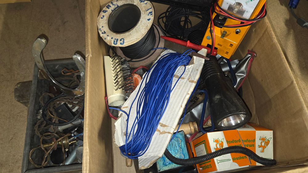Lot 264 – A Collection of Miscellaneous Electrical and Workshop Items