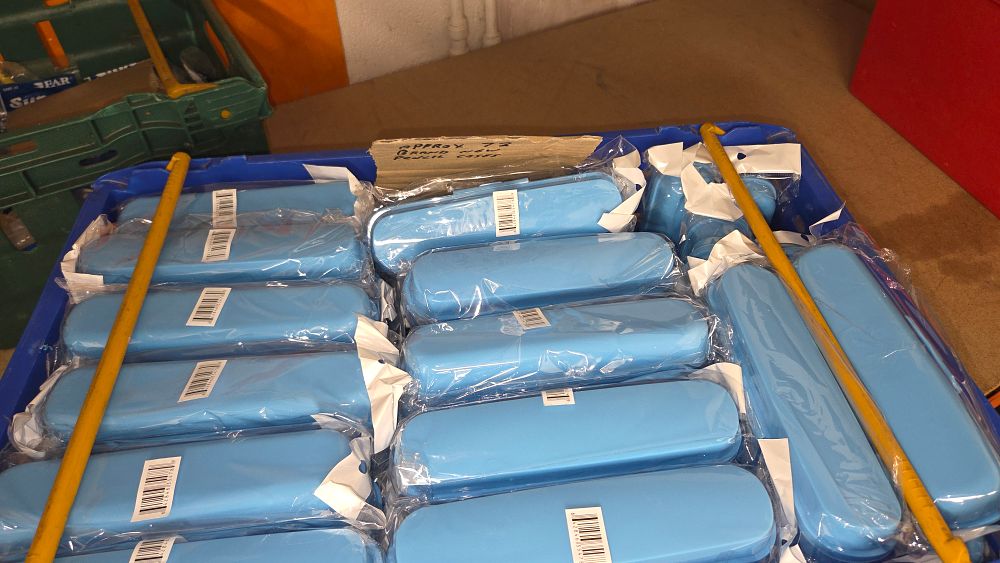 Lot 288 – Approx 72 Brand New Light Blue Pencil Cases