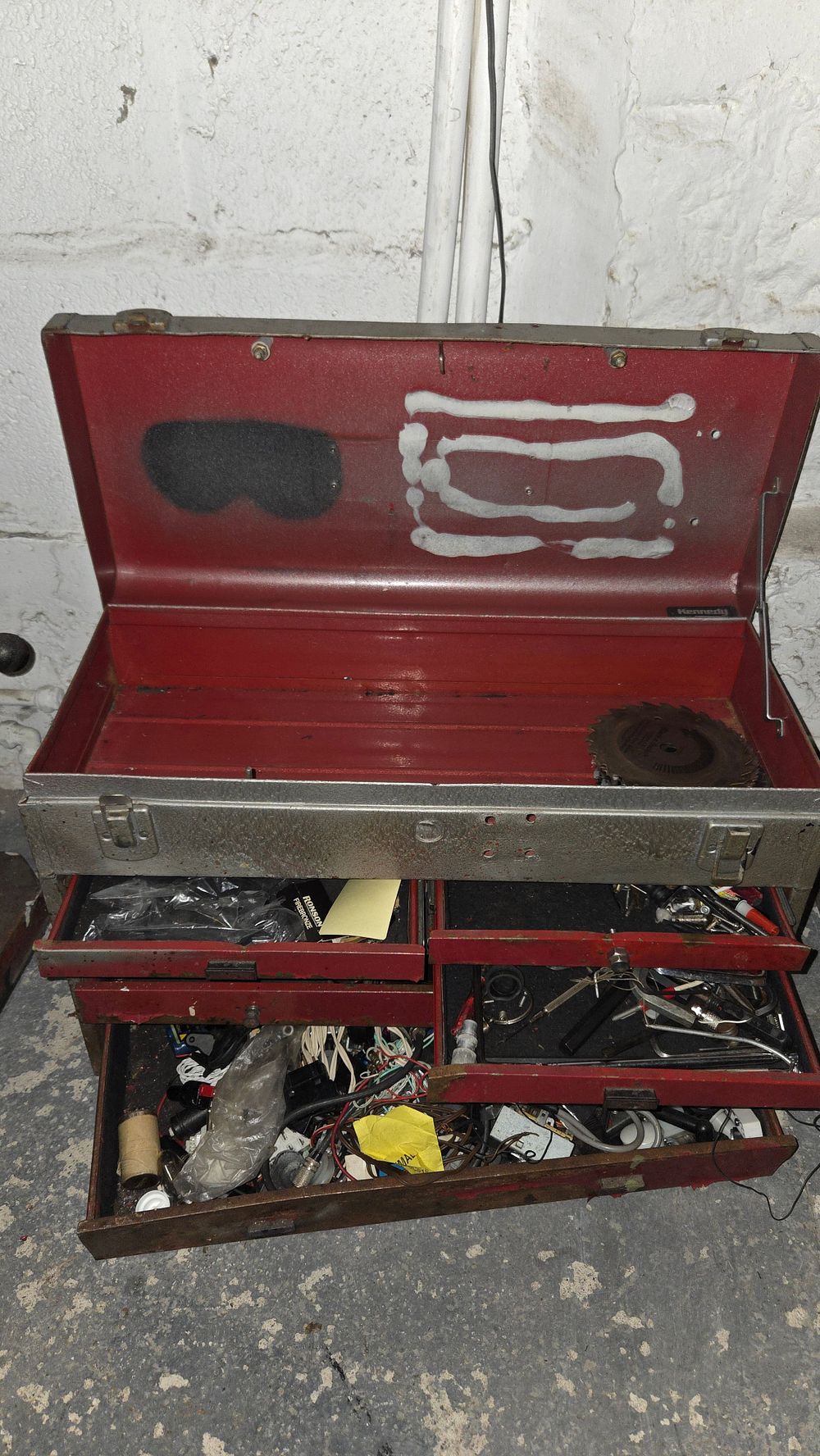 Lot 316 – Kennedy Multi-Drawer Metal Toolbox with a Collection of Tools