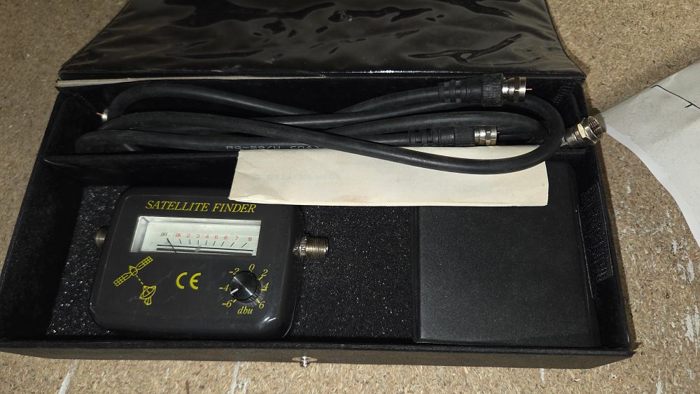 Lot 374 – Satellite Signal Finder Kit with Coaxial Cable and Case