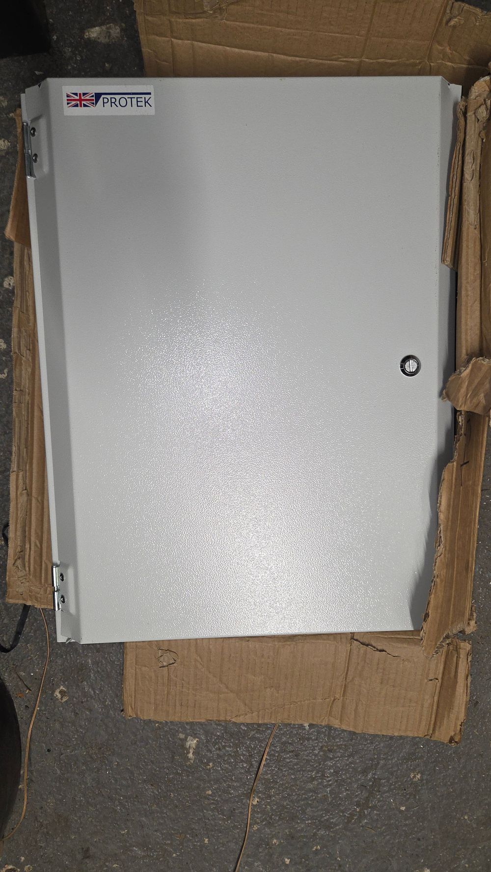 Lot 395 – Protek Grey Metal Locking Electrical Enclosure
