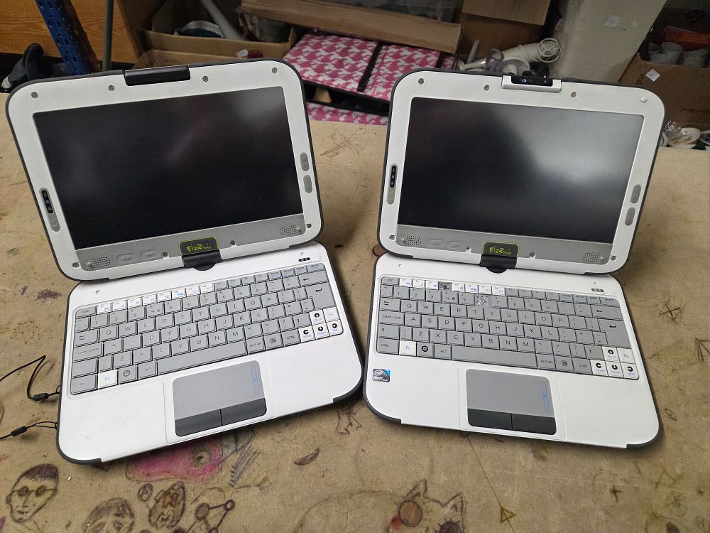Lot 505 – 2 Fizzbook Intel Atom Netbook Computers
