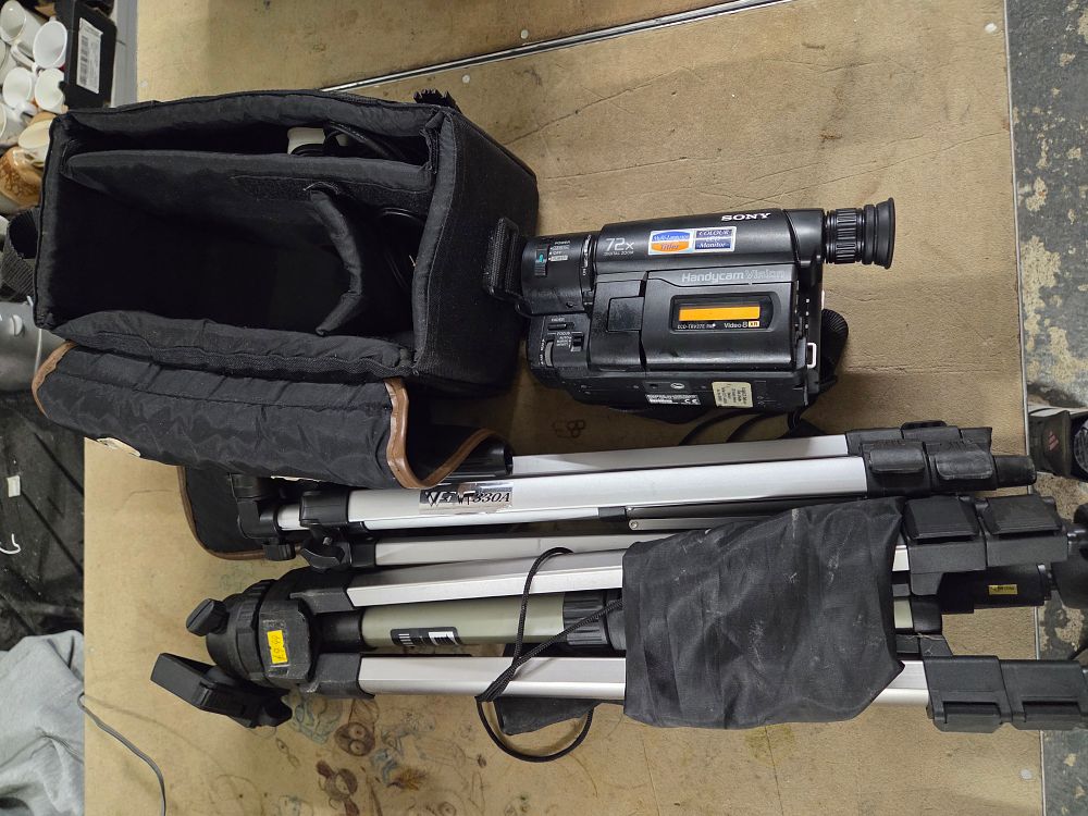 Lot 526 – Sony Handycam CCD-TRV27E PAL Video Camera with Bag and Tripods