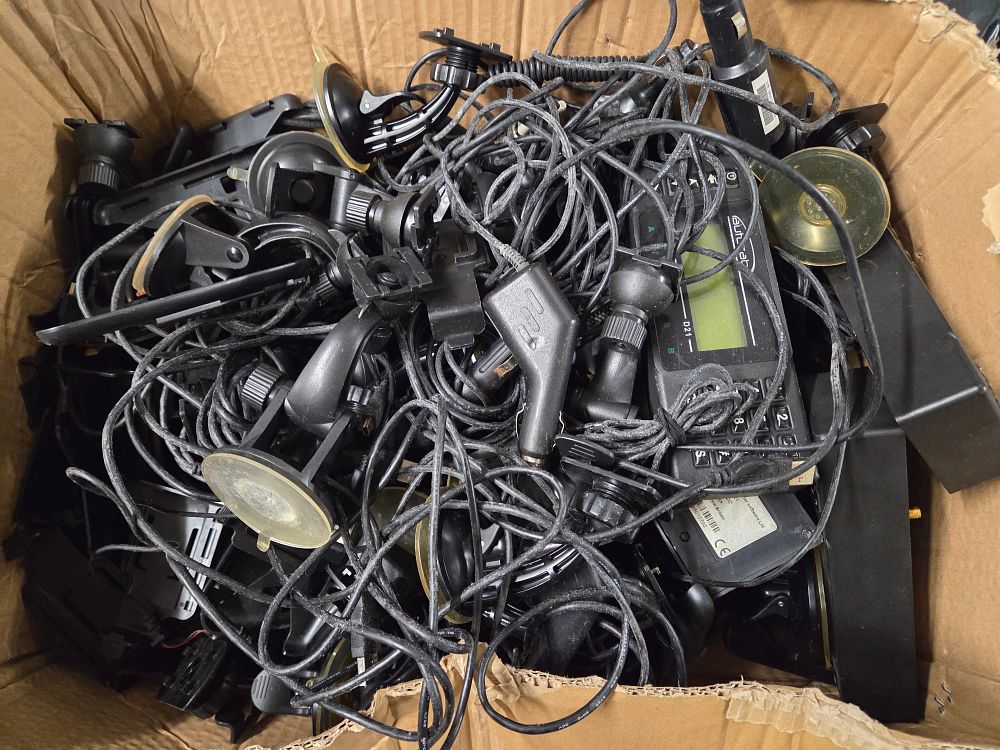 Lot 540 – A Collection of Autotab D21 Automotive Electronic Accessories