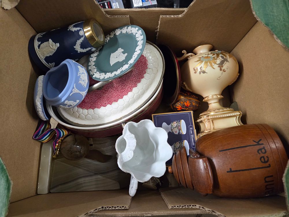 Lot 545 – A Collection of Decorative Ceramics and Woodenware