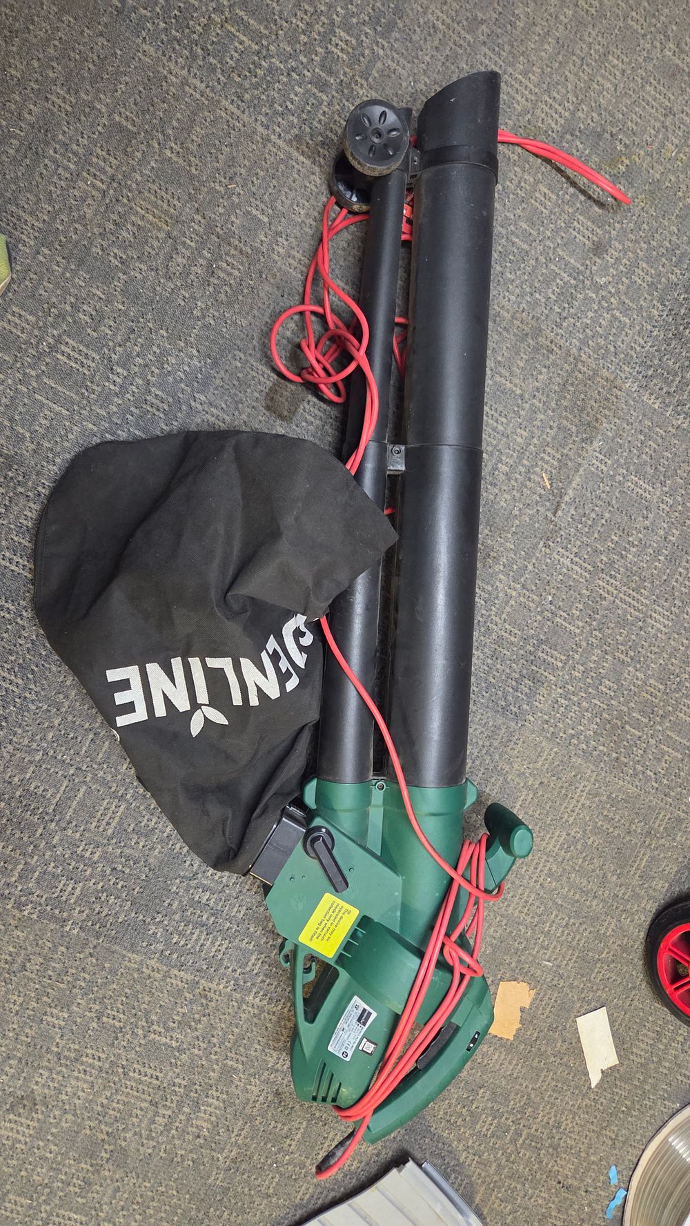 Lot 211 – Gardenline Electric Leaf Blower and Vacuum w/o