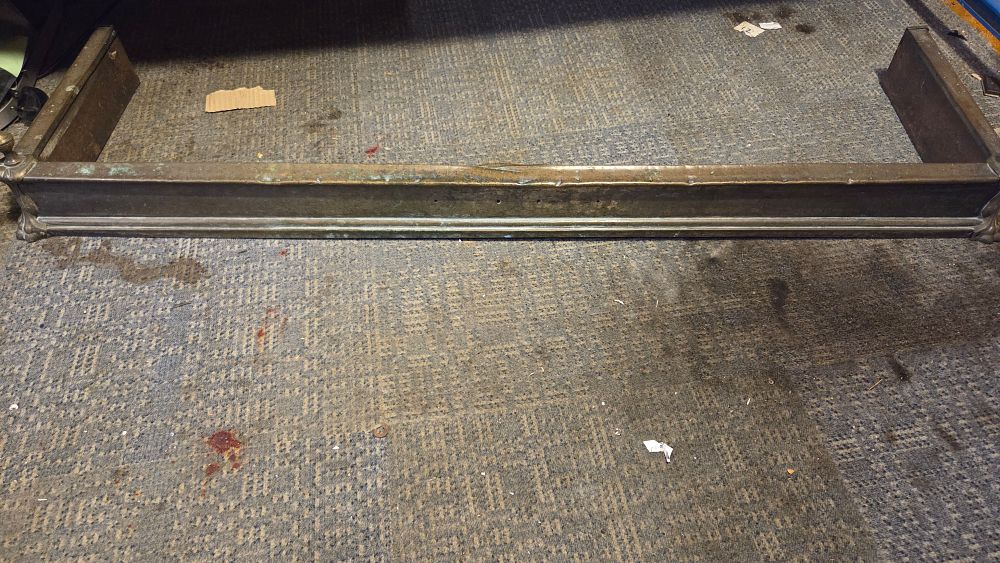 Lot 219 – Brass coloured metal fireplace fender