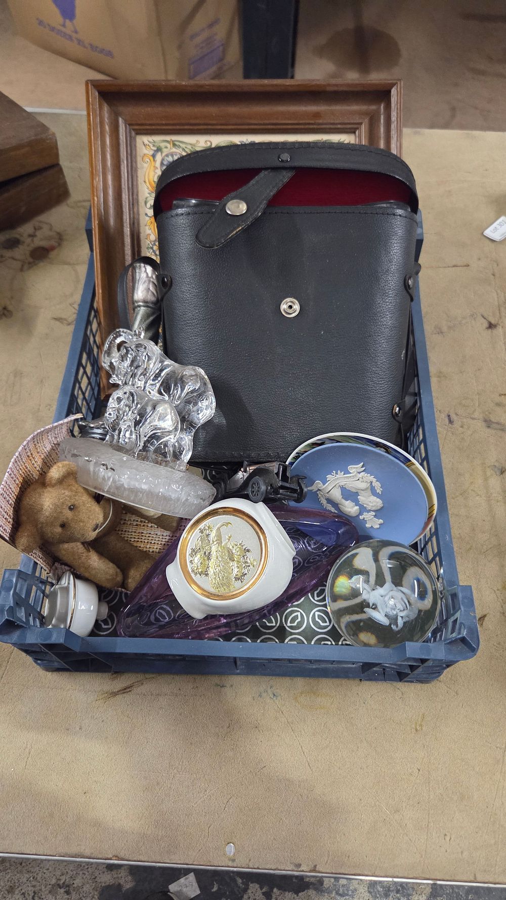 Lot 240 – A Collection of Assorted Collectables and Decorative Items