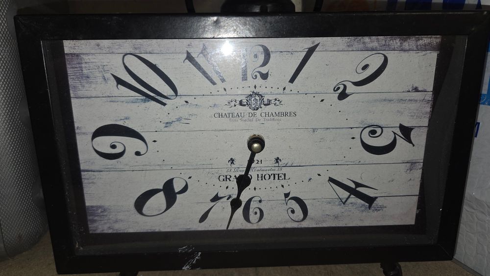 Lot 260 – Chateau De Chambres Grand Hotel Rectangular Wall Clock