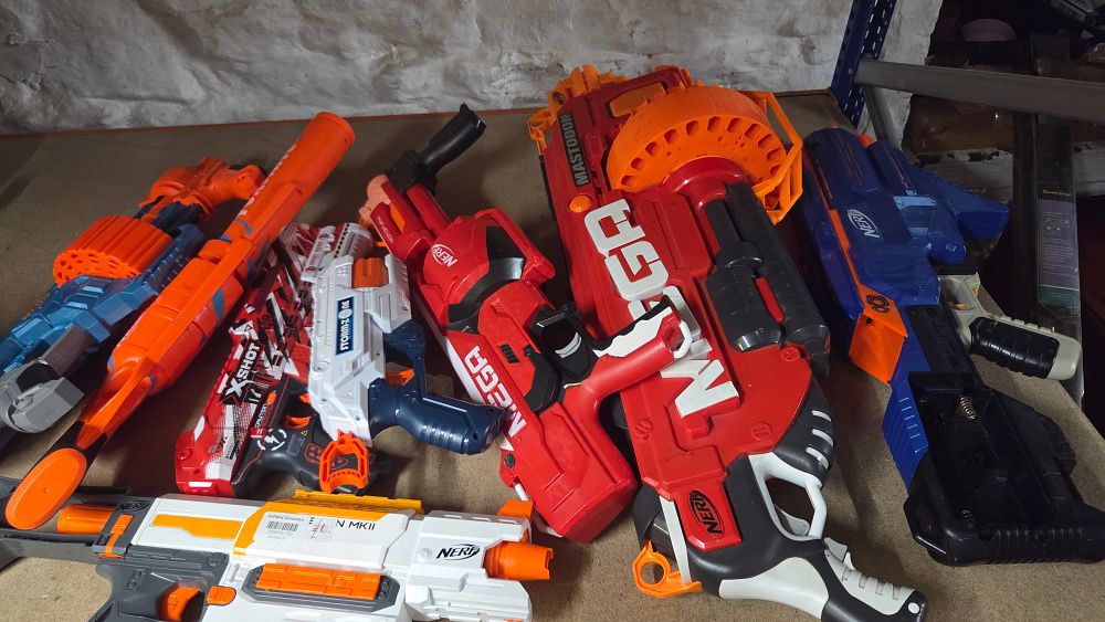 Lot 322 – A Collection of Nerf and X-Shot Toy Blasters