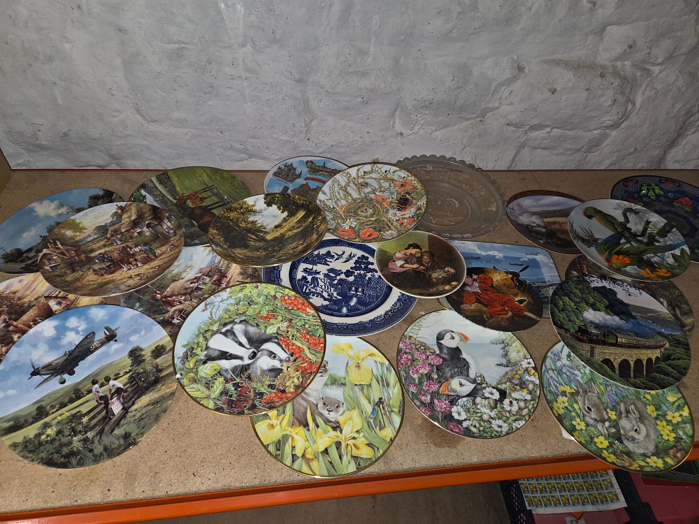 Lot 362 – A Collection of Decorative Ceramic Collector Plates