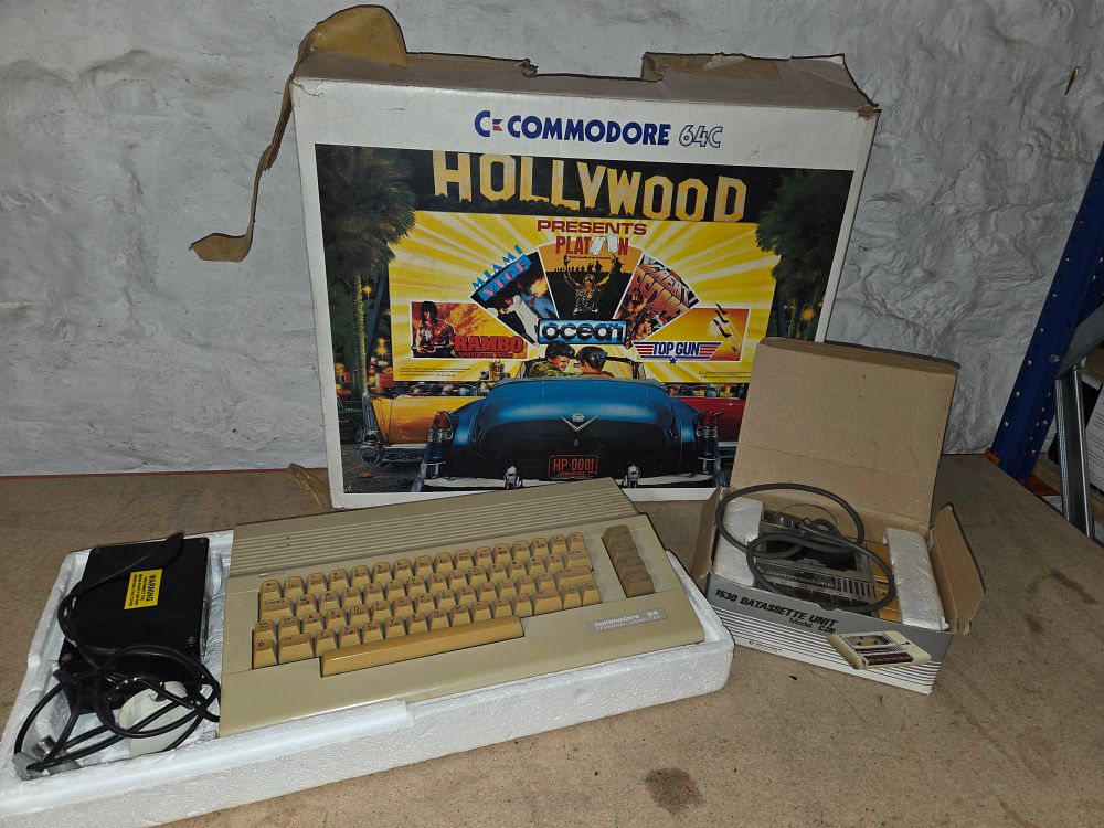 Lot 376 – A Collection of Commodore 64C Hollywood Ocean Edition Items