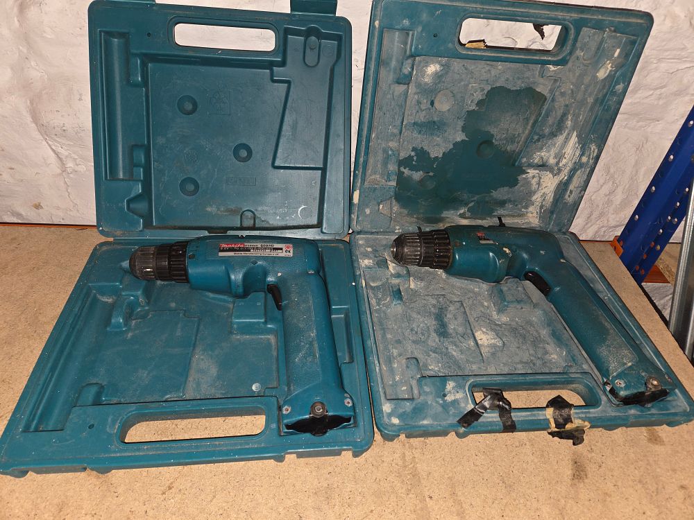 Lot 383 – A Pair of Makita 6095D 9.6V Cordless Drills