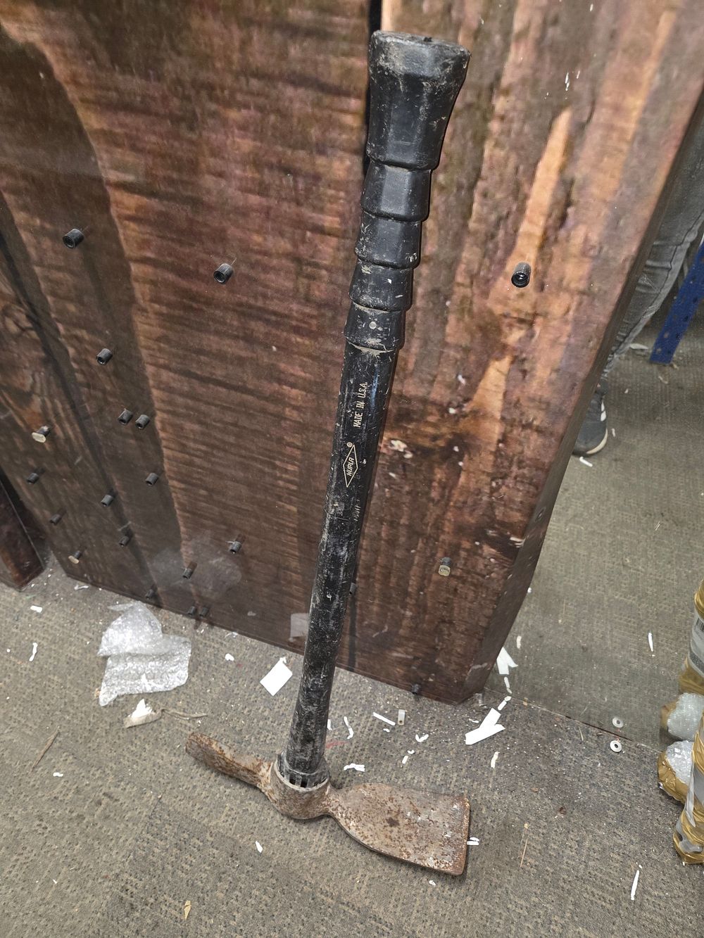 Lot 432 – Pickaxe with Black Handle