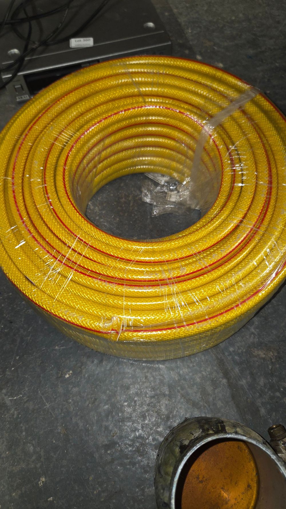Lot 395 – 50m Yellow Trim Hose