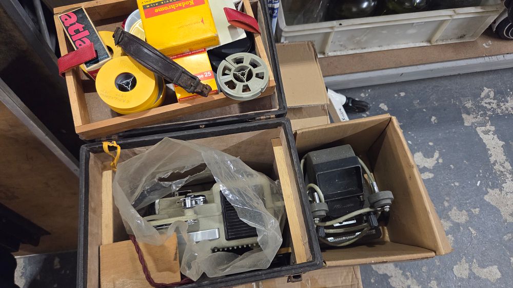 Lot 166 – A Collection of Vintage Eumig 8mm Film Equipment and Accessories