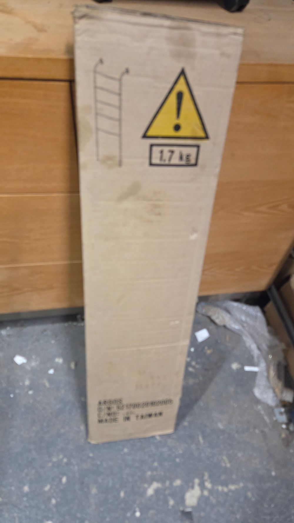 Lot 188 – Wall Mounted Towel Rail Original Box