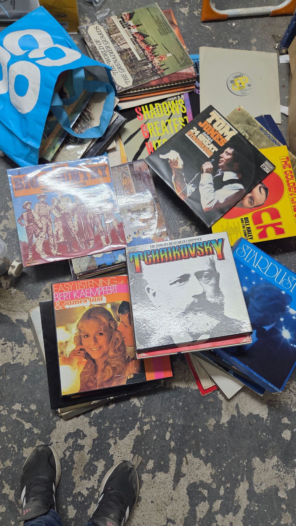 Lot 218 – A Collection of Vinyl Records Featuring Various Artists