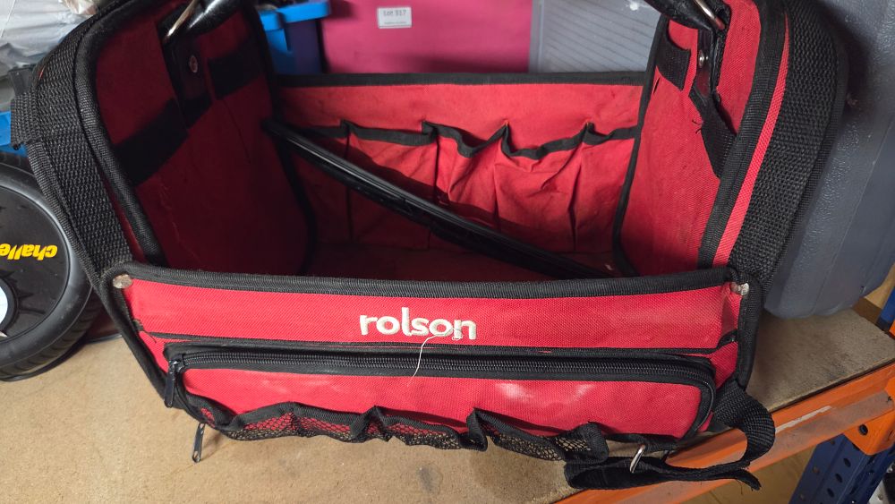Lot 319 – Rolson tool tote