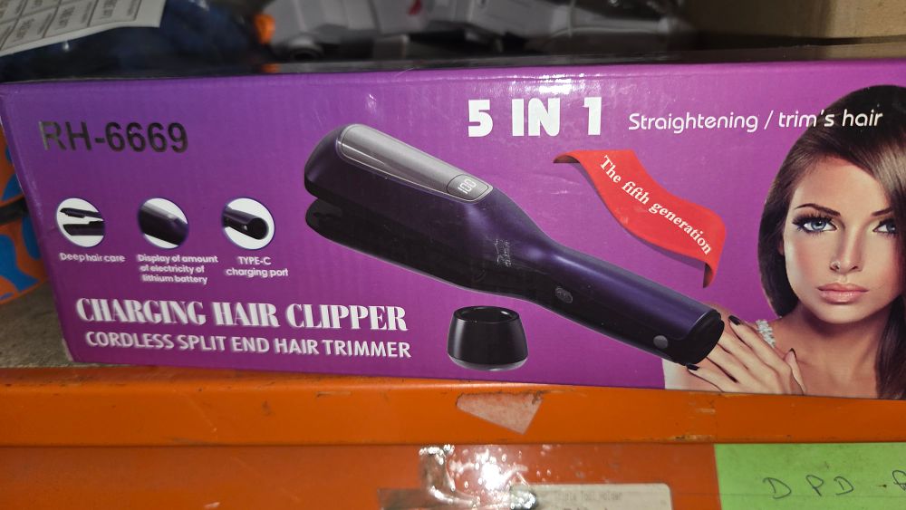 Lot 354 – New Boxed RH-6669 Cordless Split End Hair Trimmer