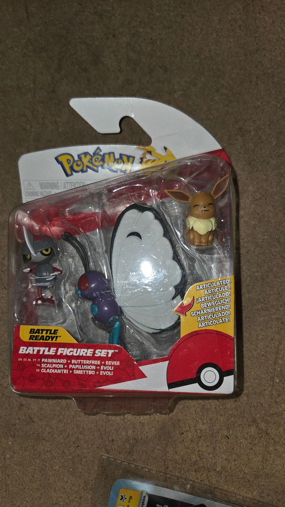 Lot 385 – A New Trio of Pokémon Battle Ready Figures