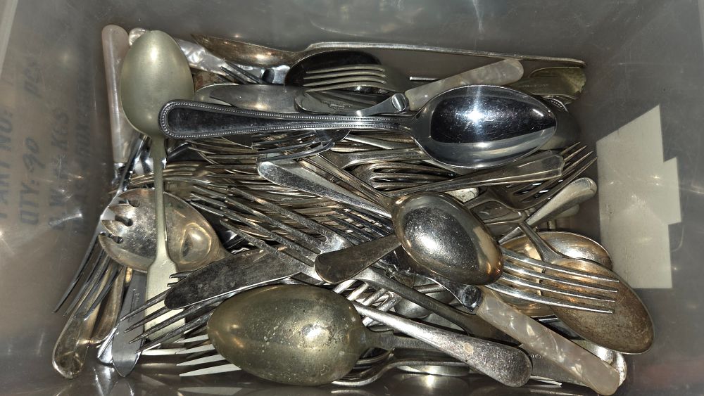 Lot 396 – A Collection of Silver Plated Cutlery