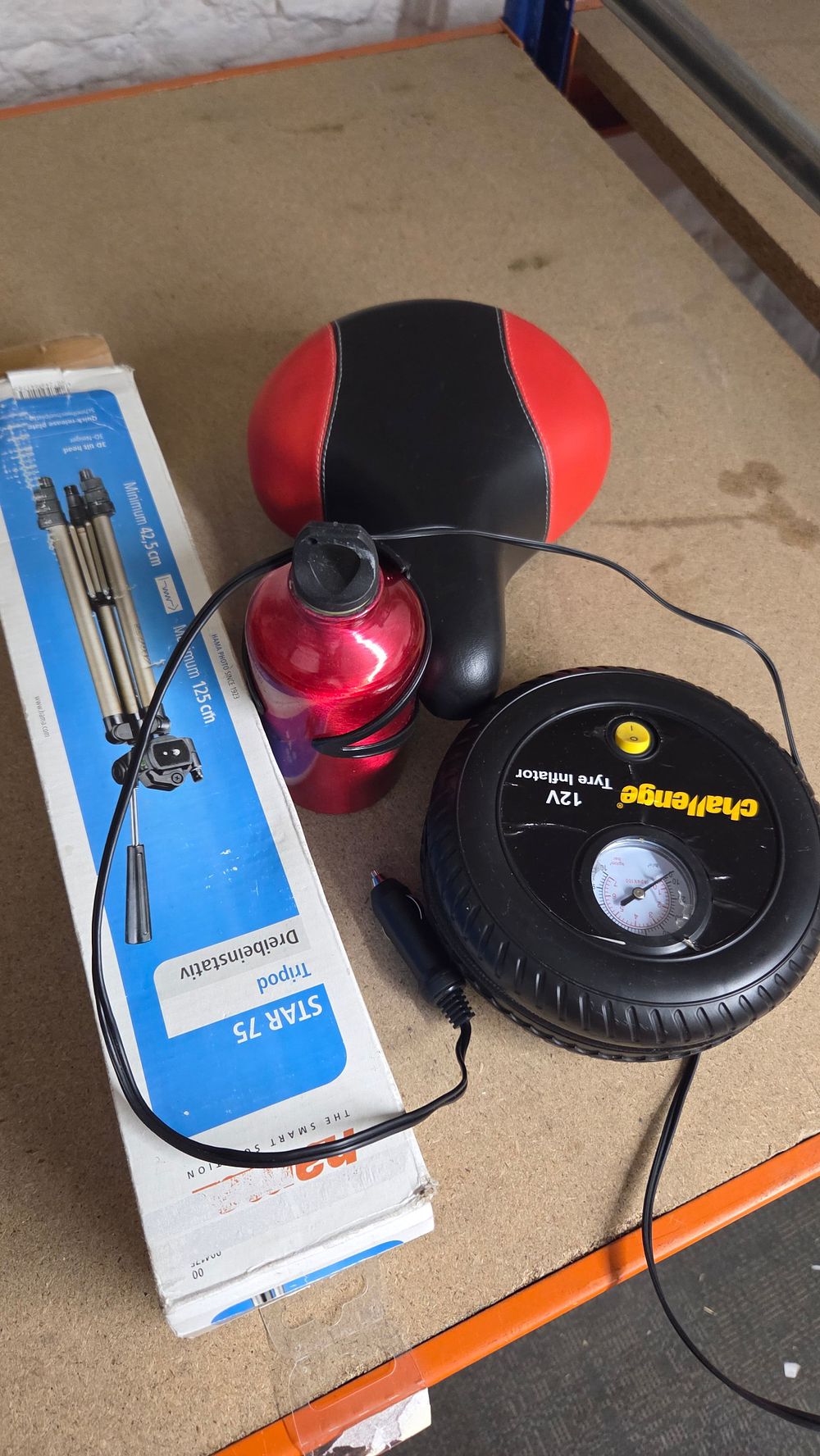 Lot 316 – A Collection of Bicycle Accessories and a Hama Tripod