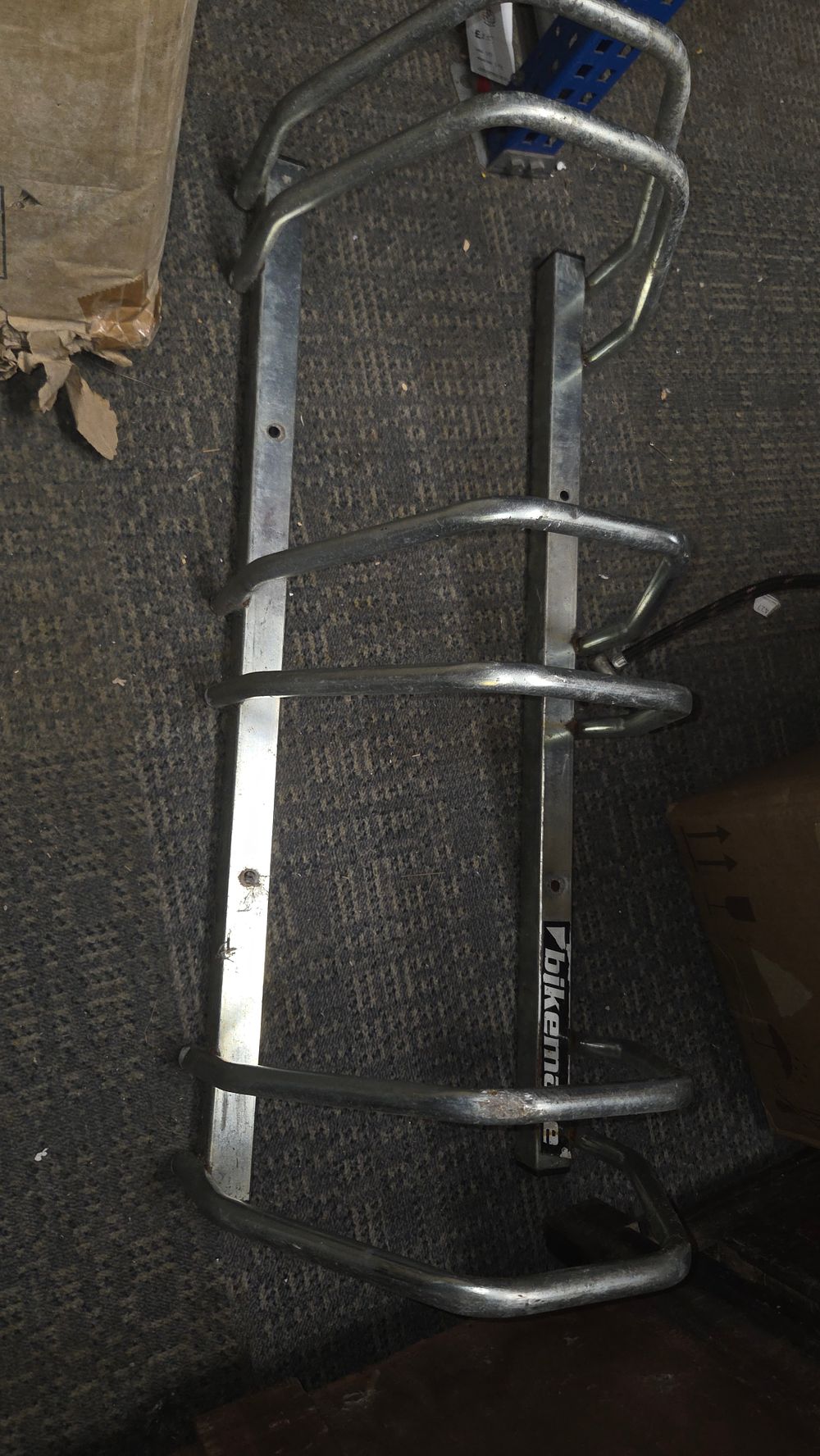 Lot 429 – Bikemate silver coloured metal floor bike rack