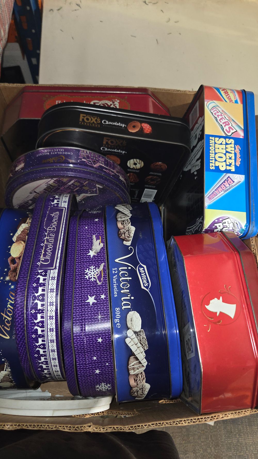 Lot 304 – A Collection of Branded Confectionery and Biscuit Tins