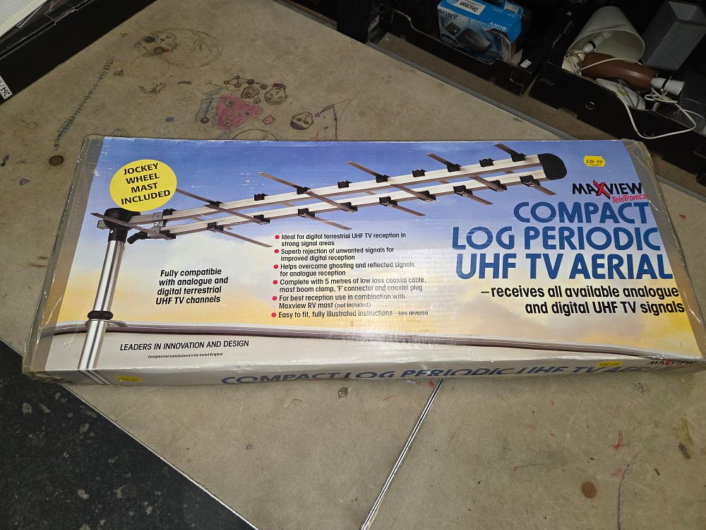 Lot 449 – Maxview Compact Log Periodic UHF TV Aerial