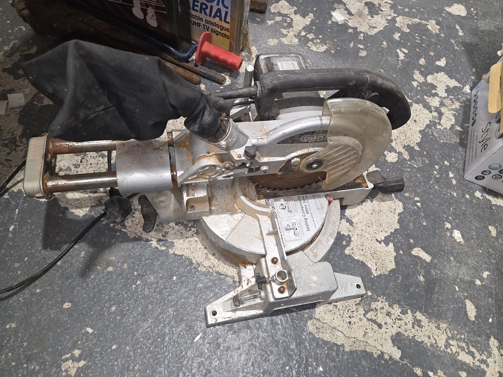 Lot 458 – Draper SMS210A Sliding Compound Mitre Saw in Working Order