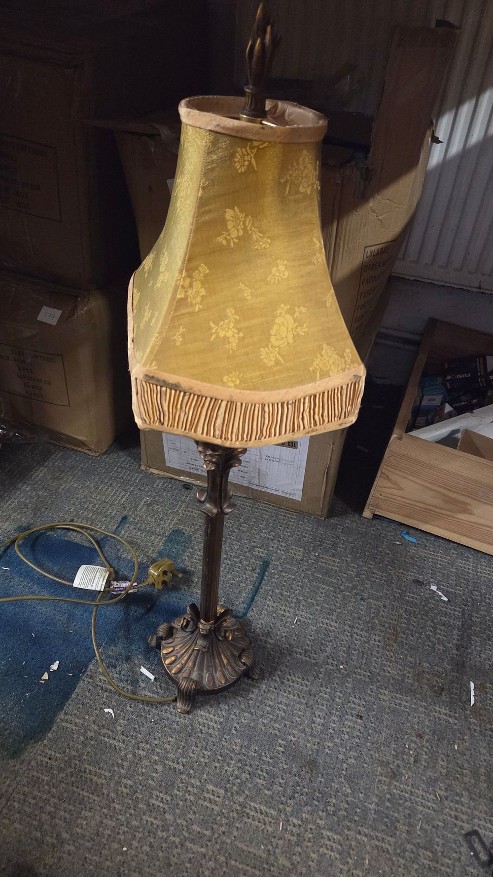 Lot 179 – Victorian Style Bronze Toned Lamp with Floral Shade