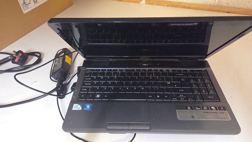Lot 203 – Acer Aspire 5732Z Laptop with Power Adapter