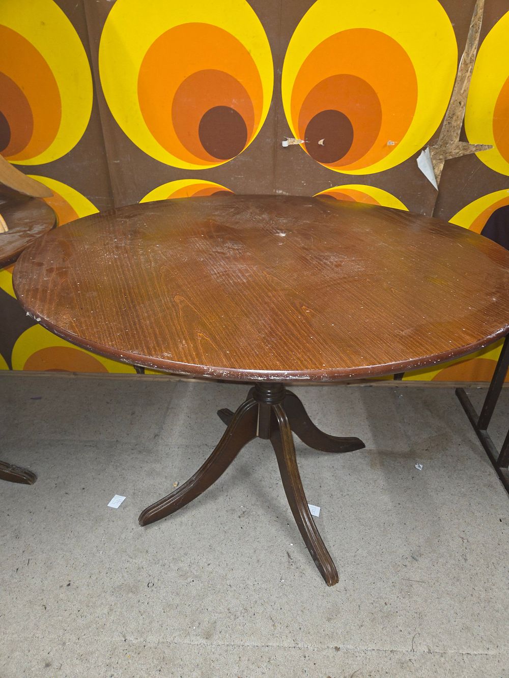 Lot 416 – Mahogany Finish Round Pedestal Dining Table
