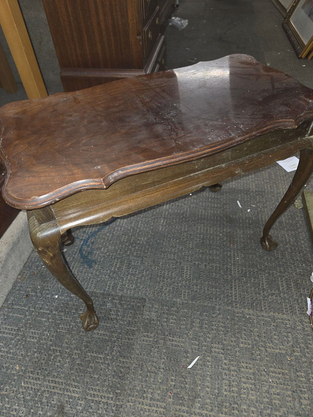 Lot 429 – Queen Anne Style Walnut Serpentine Side Table