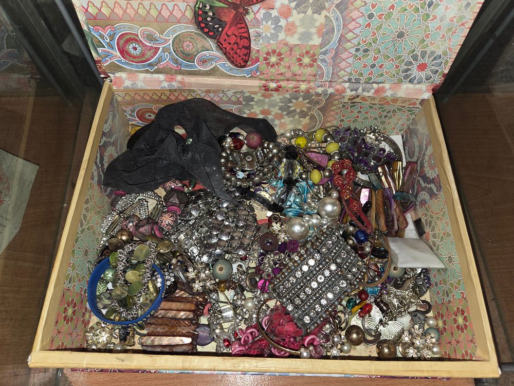 Lot 611 – A Collection of Multicolour Costume Jewellery in a Decorative Box